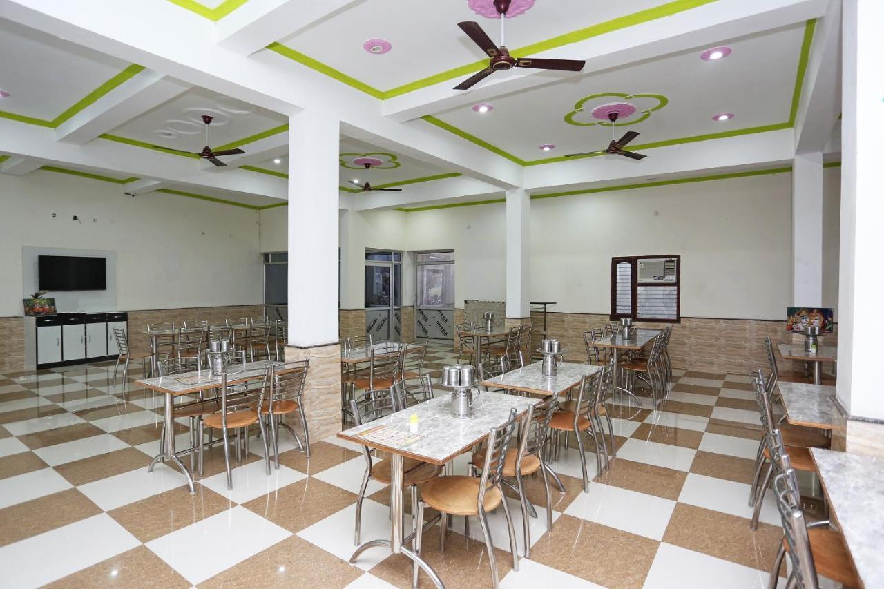 Chhata فندق أو واي أو 29517 بارسانا بالاس المظهر الخارجي الصورة