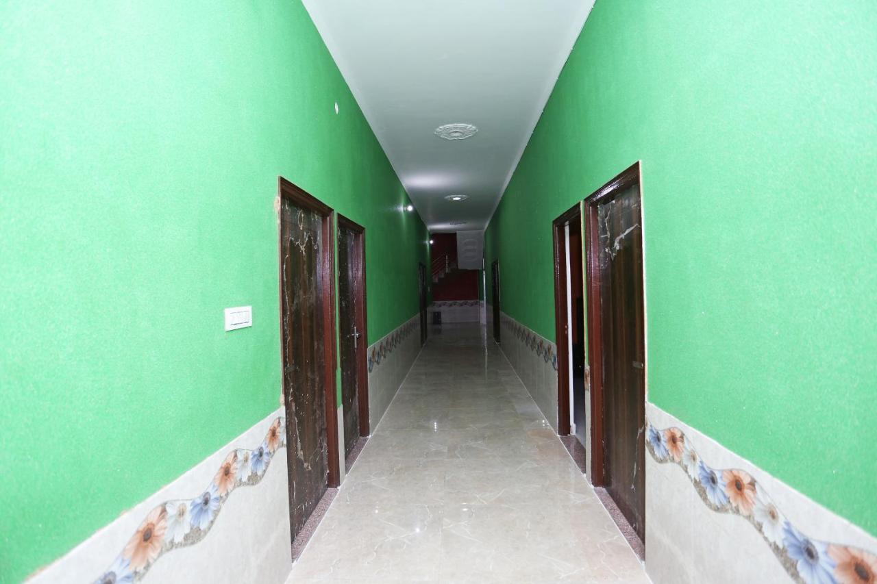 Chhata فندق أو واي أو 29517 بارسانا بالاس المظهر الخارجي الصورة